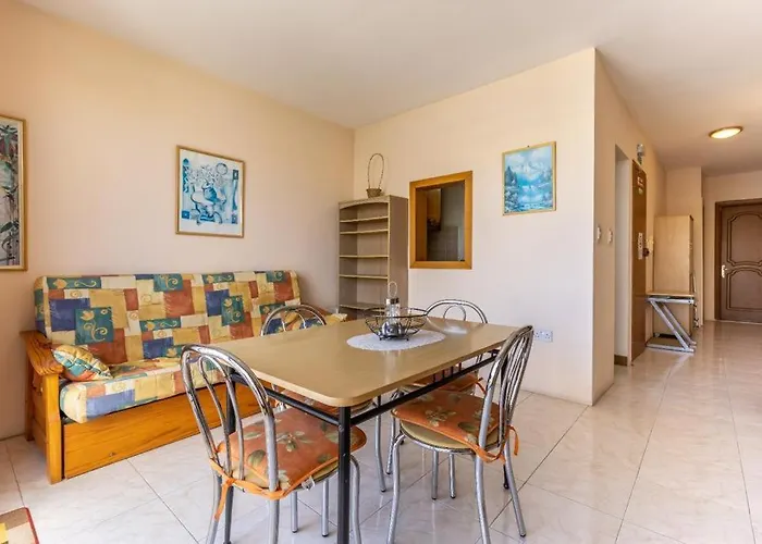 Lovely Seaview Apt At St Paul\'S Bay