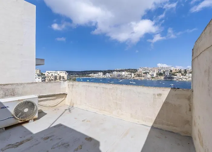 Lovely Seaview Apt At St Paul\'S Bay